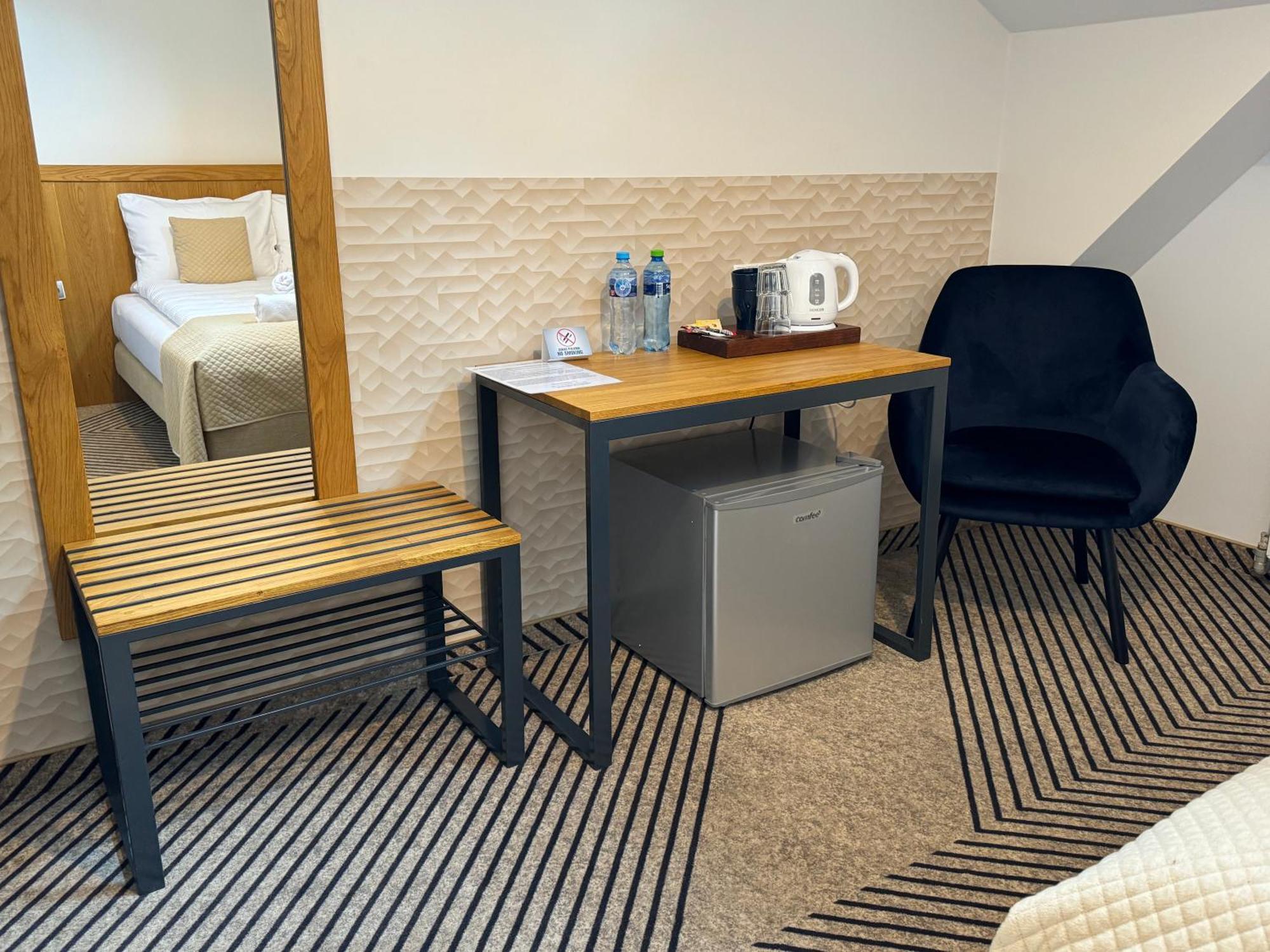 Iris Aparthotel 克拉科夫 外观 照片