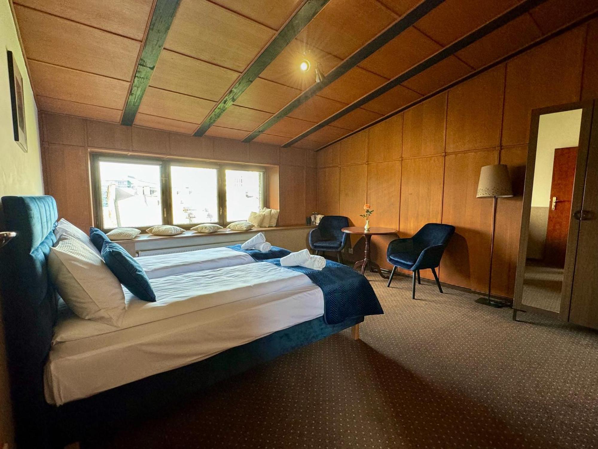 Iris Aparthotel 克拉科夫 外观 照片
