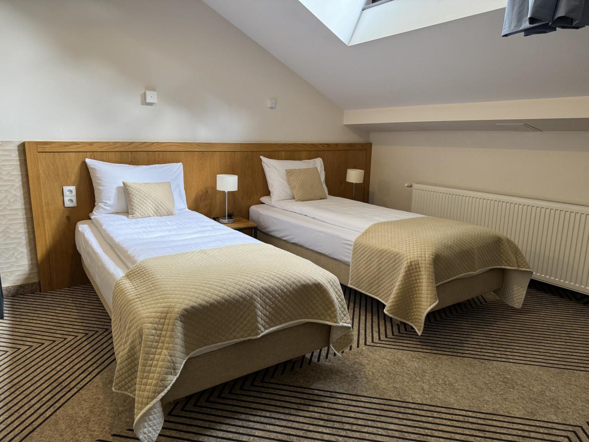 Iris Aparthotel 克拉科夫 外观 照片